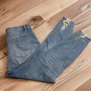 KanCan Estilo skinny stretch distressed jeans size 15/31